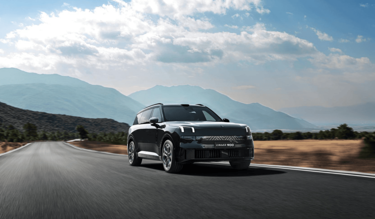 0累计交付超3万征服高端SUV市场新葡京博彩硬核技术火出圈!领克90(图4) 0累计交付超3万征服高端SUV市场新葡京博彩硬核技术火出圈!领克90(图4)